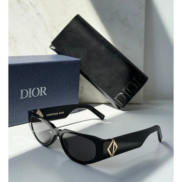 NEW Dior CD Diamond S7F Cactus Jack Sunglasses in Black main image 4
